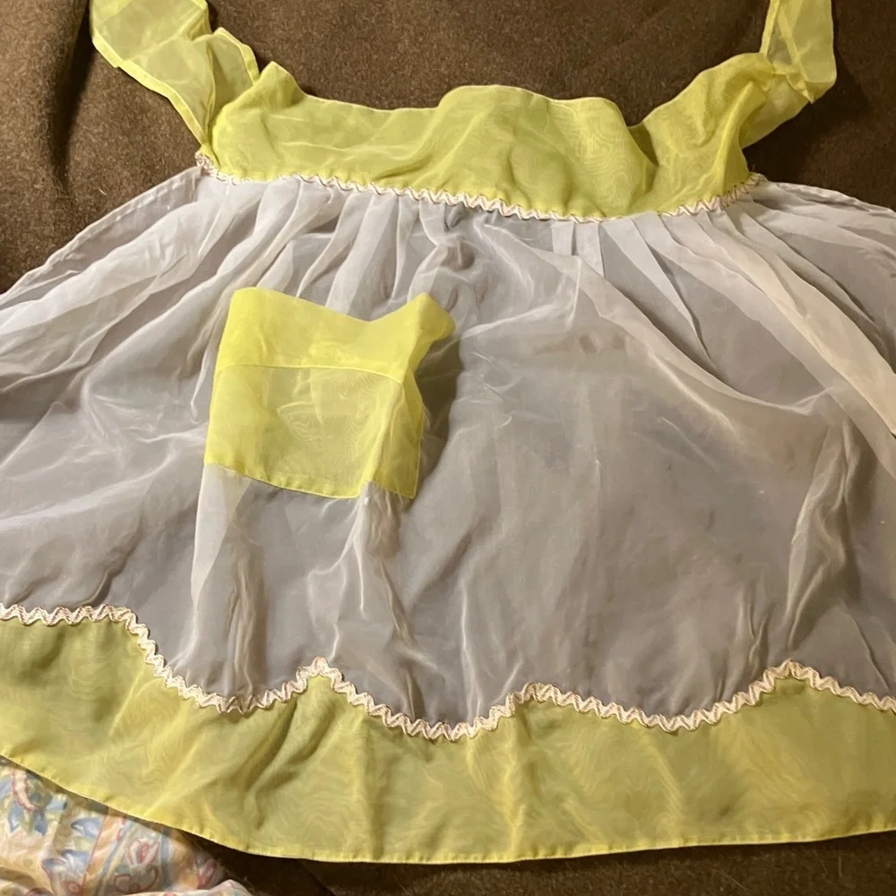 1960’s vintage sheer apron yellow white gold